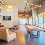 Homey 1Bd - Dt Phx - Parking, Gym, Pool - Sleeps 6